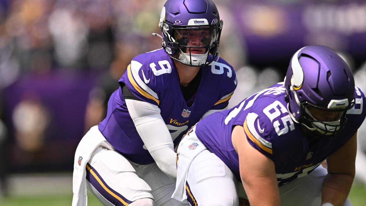 NFL insider praises Vikings 'quarterback friendly roster' for 2025