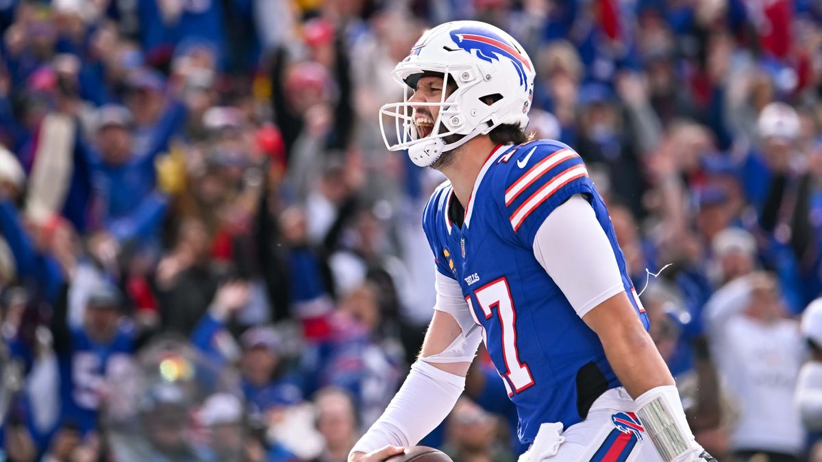 What is Bills' grade for the 2025 NFL offseason?
