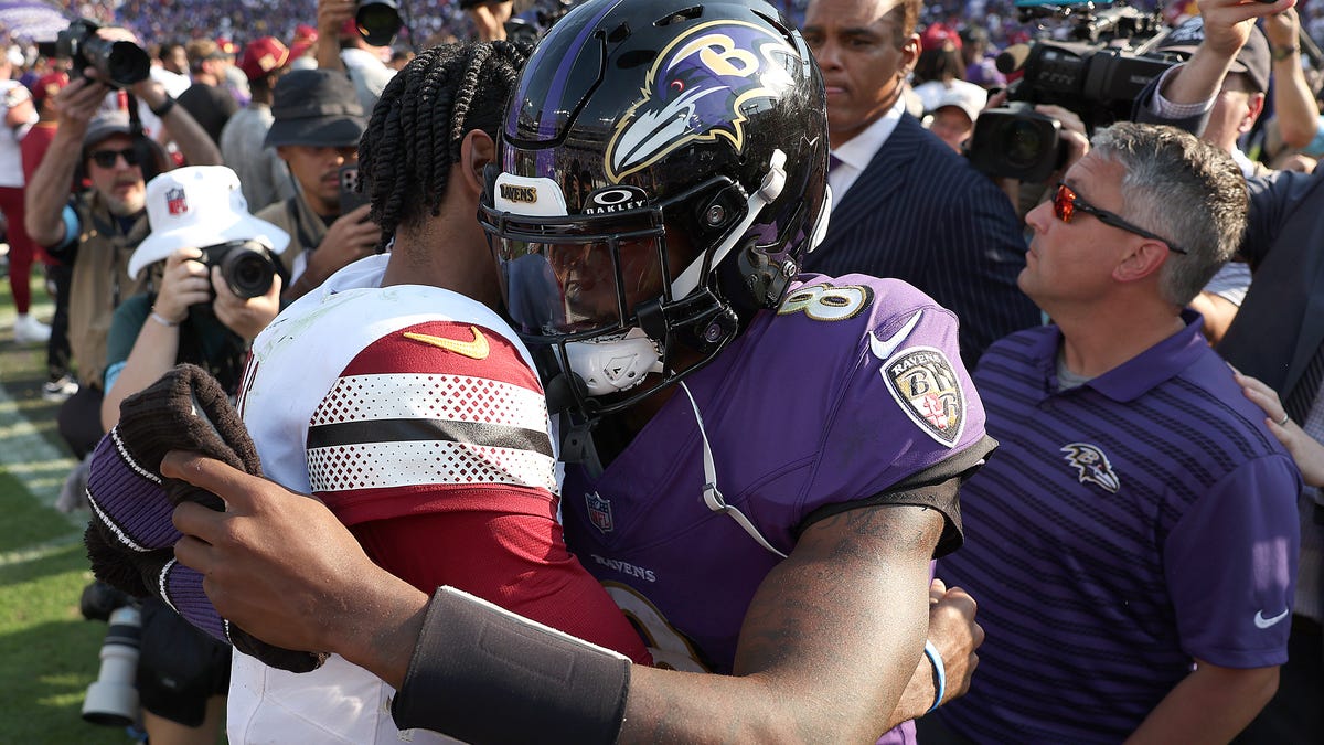 Lamar Jackson gets major nod in updated quarterback rankings