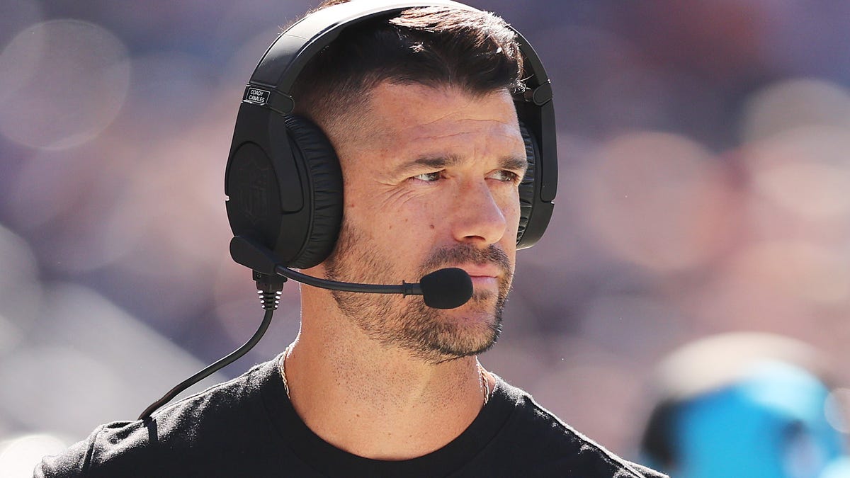 NFL insider thinks Panthers HC Dave Canales could land on the hot seat