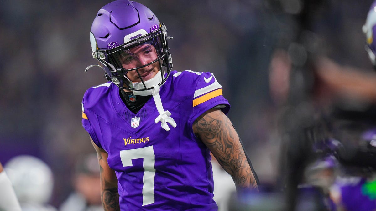 Panthers may have been eyeing Vikings CB Byron Murphy in free agency