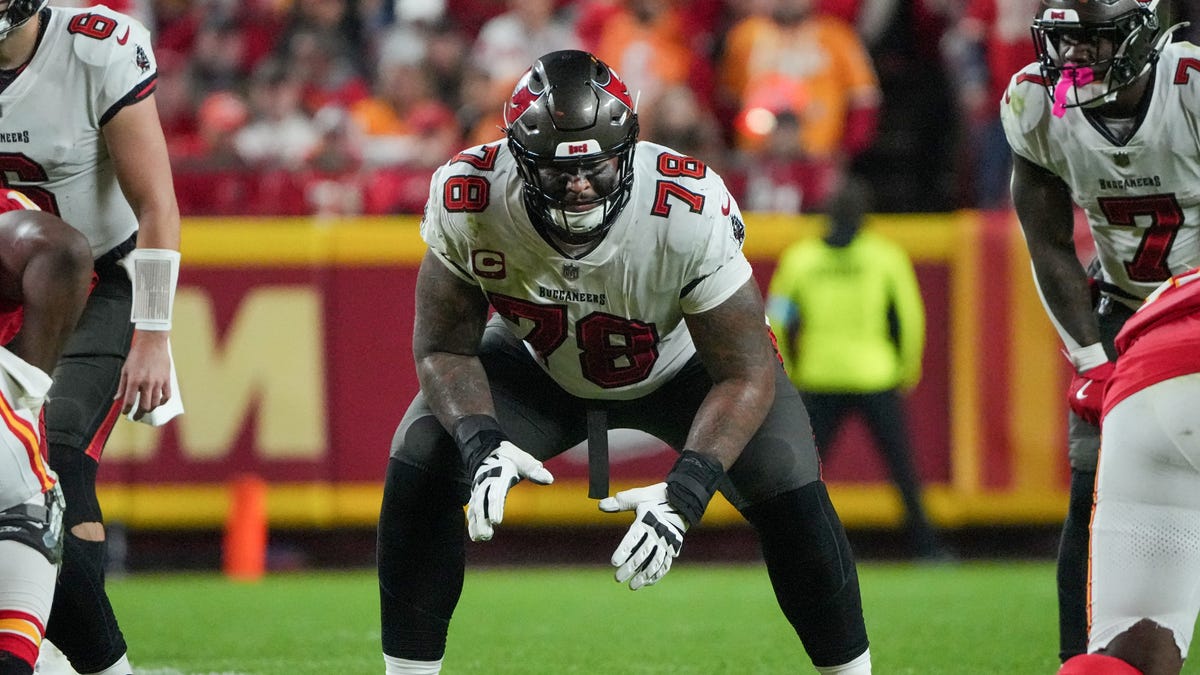 Arizona Cardinals to face 2 of NFL's top OTs in 2025