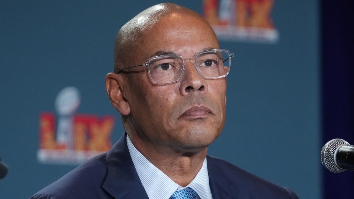 Lloyd Howell resigns as NFLPA executive director