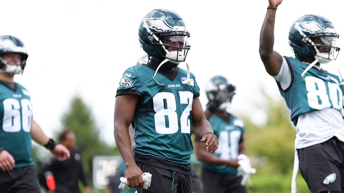 Eagles' WR Ainias Smith looking for a breakout season in Year 2