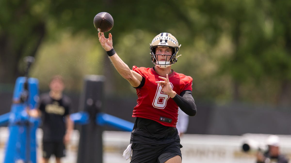 Unprecedented number of second-round picks remain unsigned