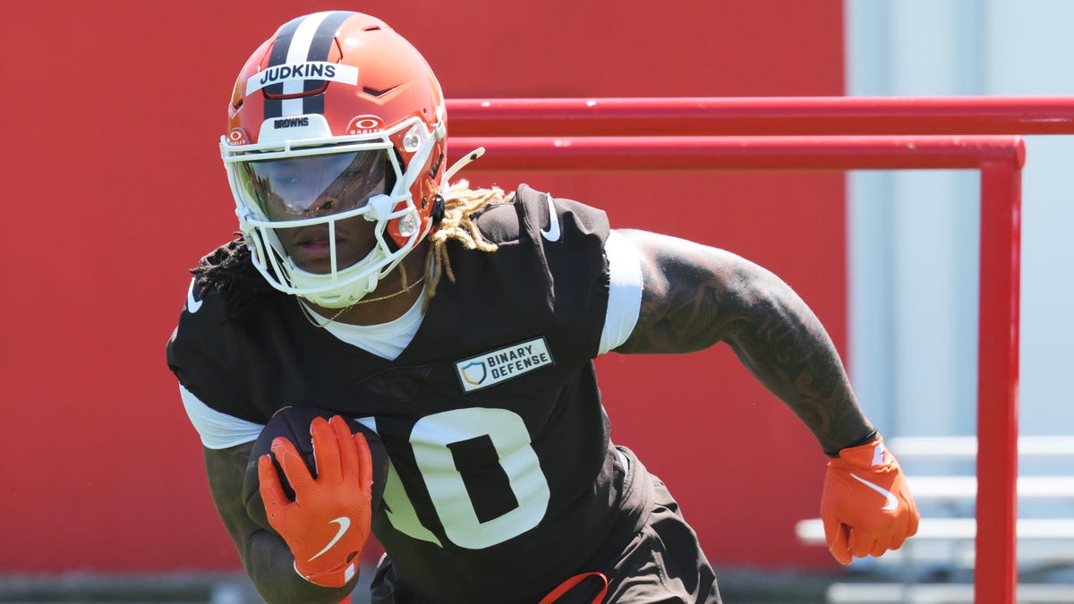 Browns RB facing battery charge in Florida