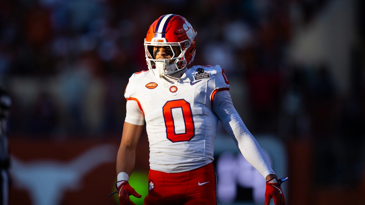 Where Clemson's Antonio Williams lands in PFF's NFL draft WR ranks