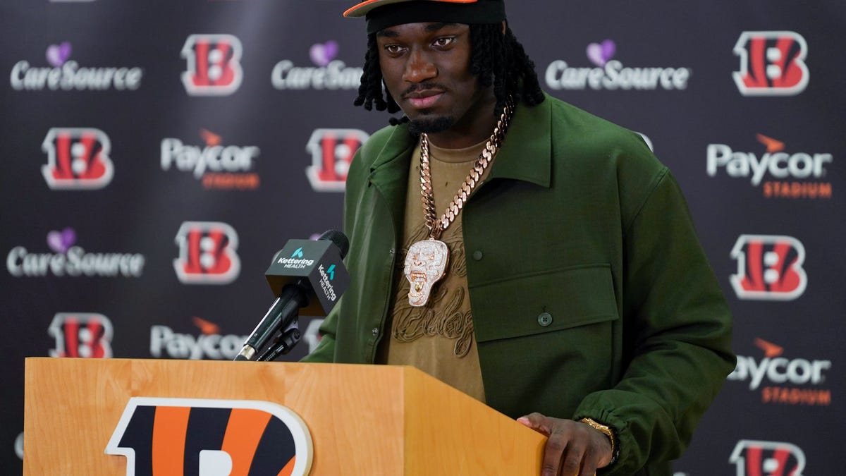 Can Shemar Stewart go back to college instead of signing with Bengals?