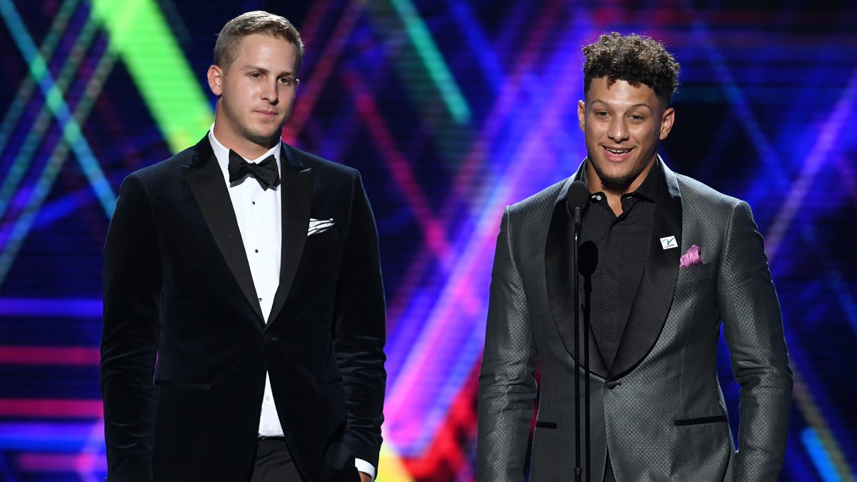 Patrick Mahomes doesn't crack top-10 all-time QB list