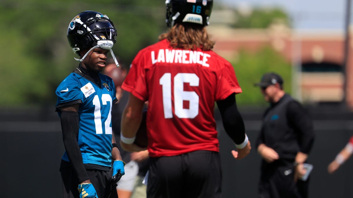 Jaguars' QB Trevor Lawrence on how Travis Hunter has stood out