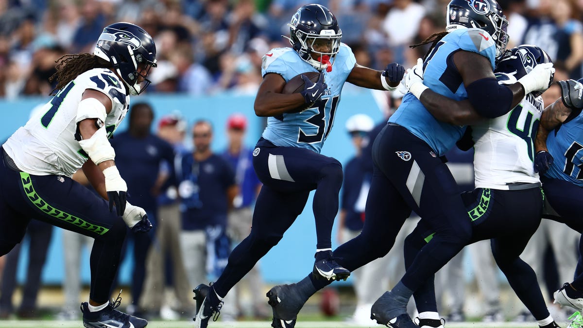 Lions sign former Titans RB to fill roster hole