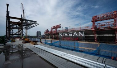 Police investigating noose found at site