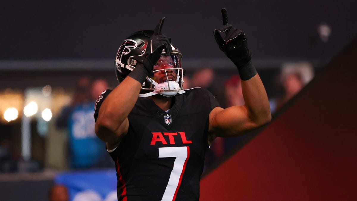 Bijan Robinson named MVP candidate for 2025 season