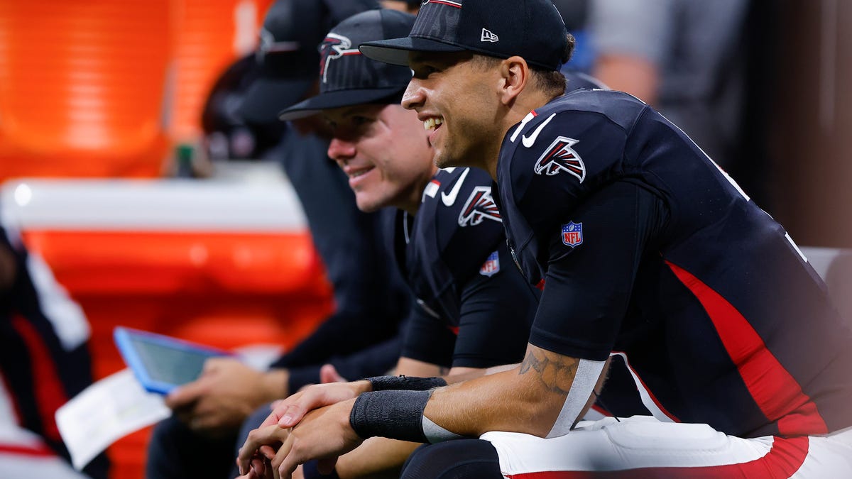 Bengals sign quarterback who backed out of Broncos tryout