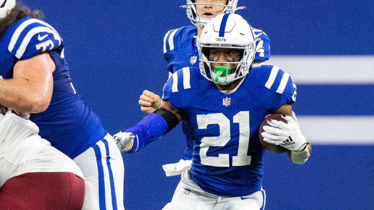 Former Colts' RB Nyheim Hines signs with LA Chargers