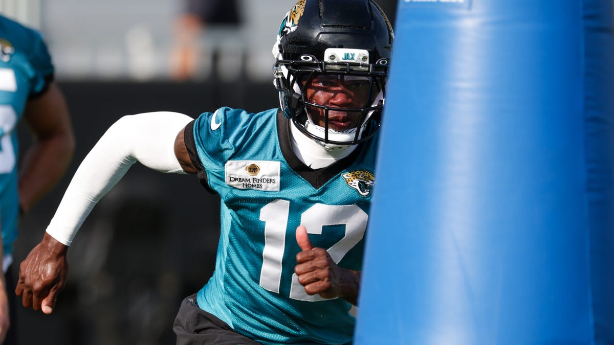 How team is balancing Travis Hunter's schedule