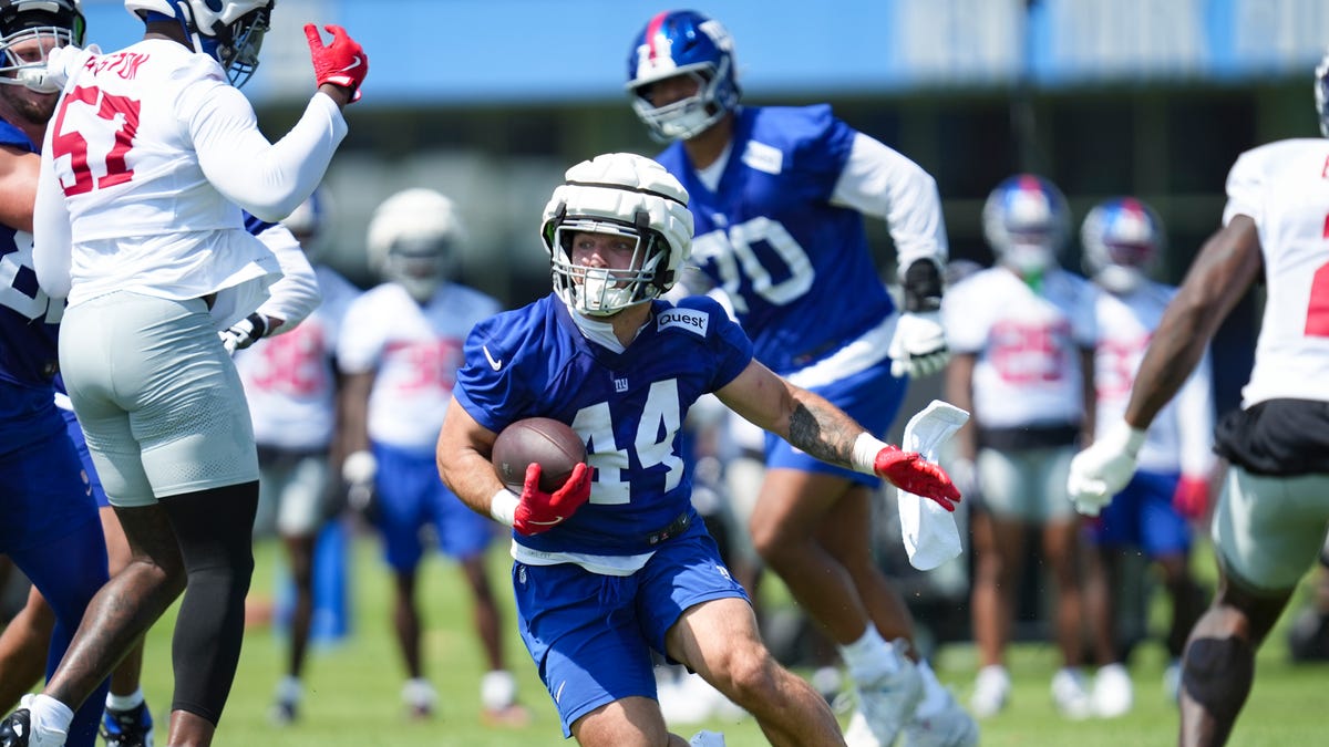 Giants rookie was made for first padded practice of camp