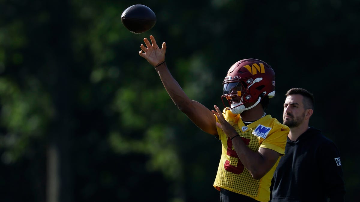 Commanders QB Jayden Daniels 'striving to be a perfect player'
