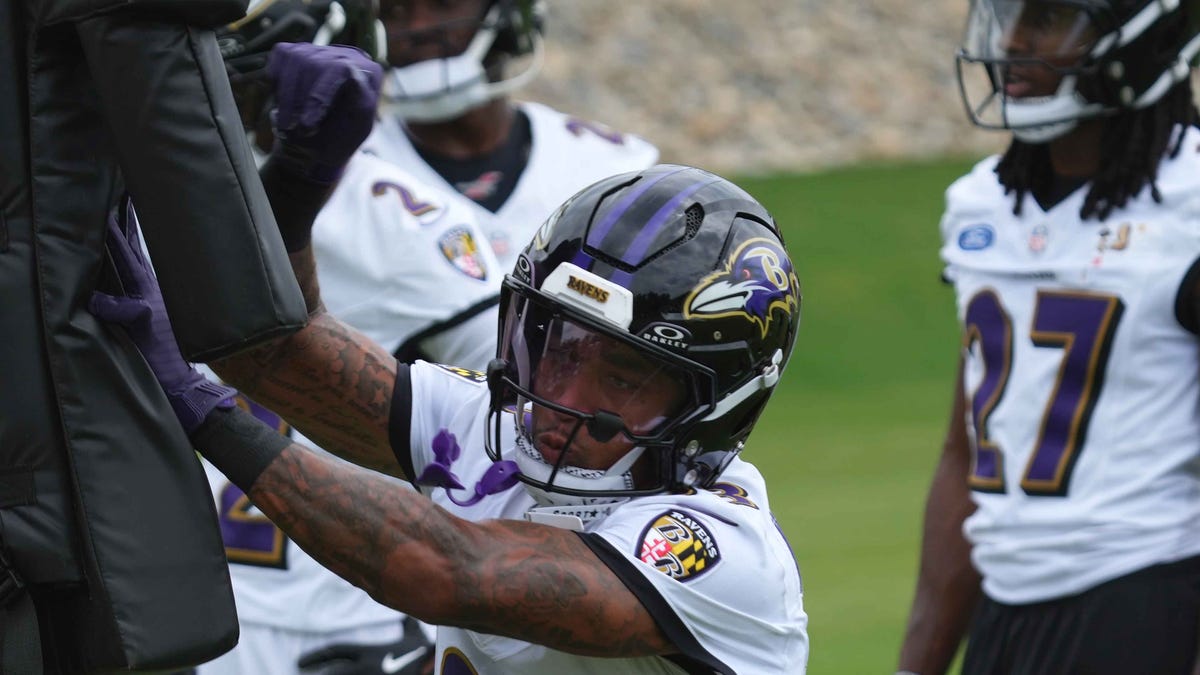 Jaire Alexander offers an unexpected show of love to the Ravens