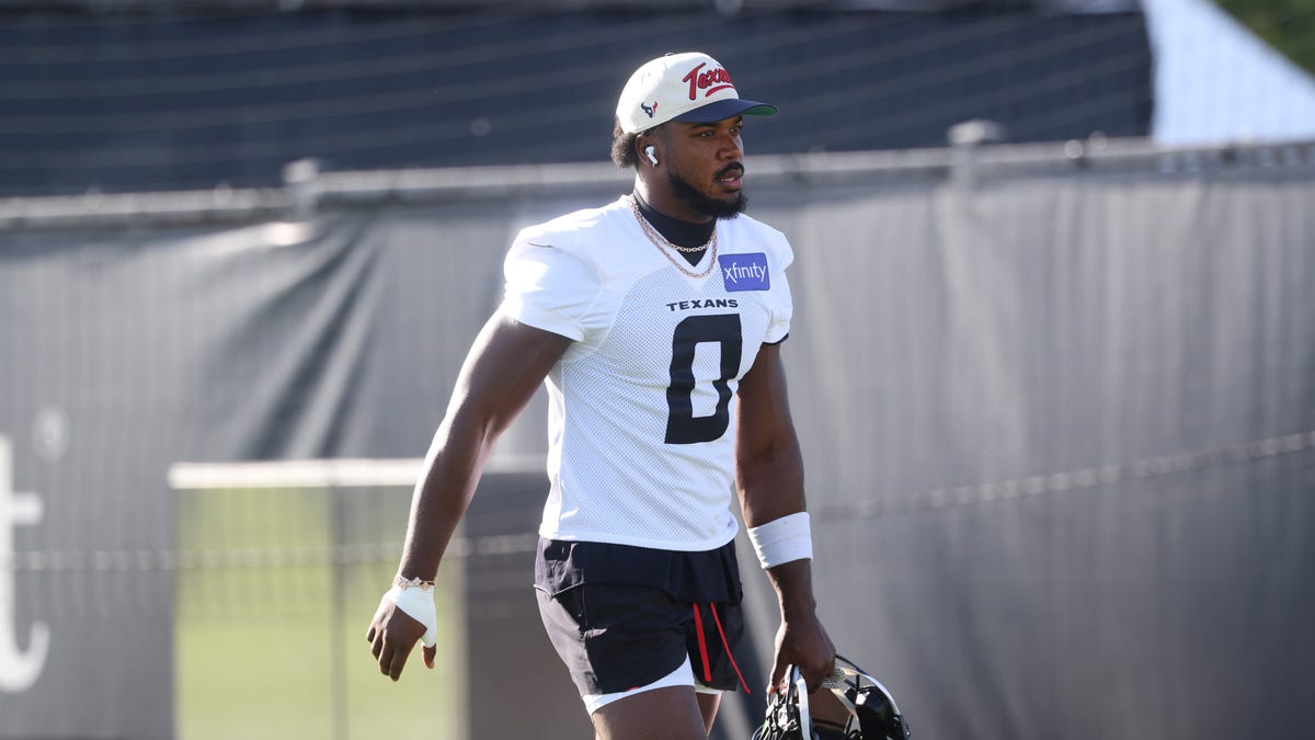 Everything Texans LB Azeez Al-Shaair said after Day 2 of training camp