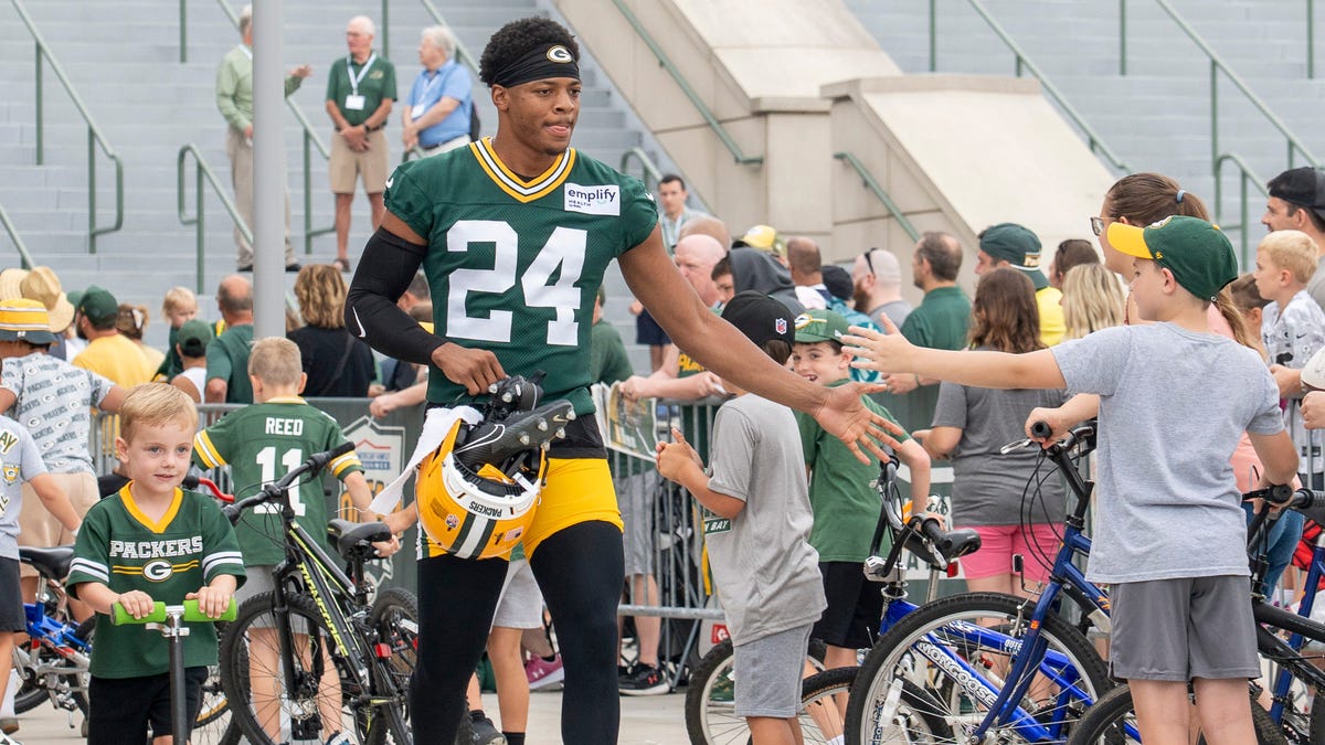 Carrington Valentine off to hot start with big plays in training camp