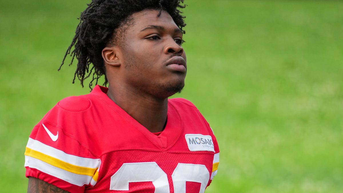 Chiefs RB Brashard Smith discusses his transition to NFL practices