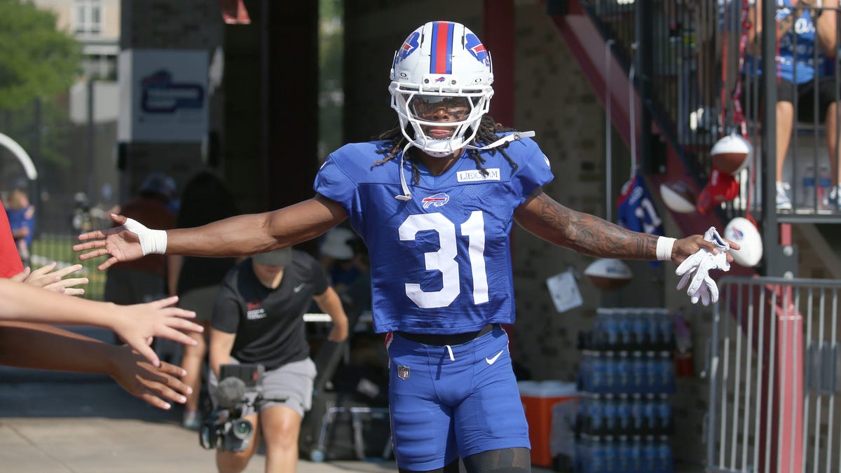 Bills rookie Maxwell Hairston leaves training camp with injury