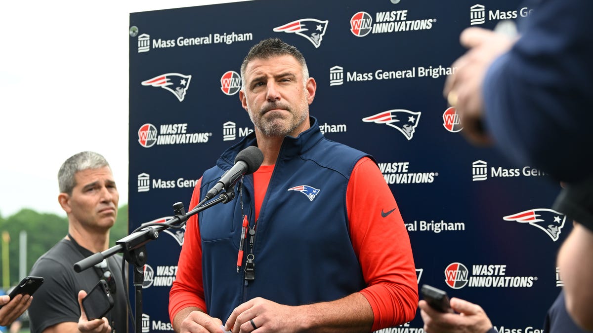 Patriots show support to NFL League Office after tragic shooting