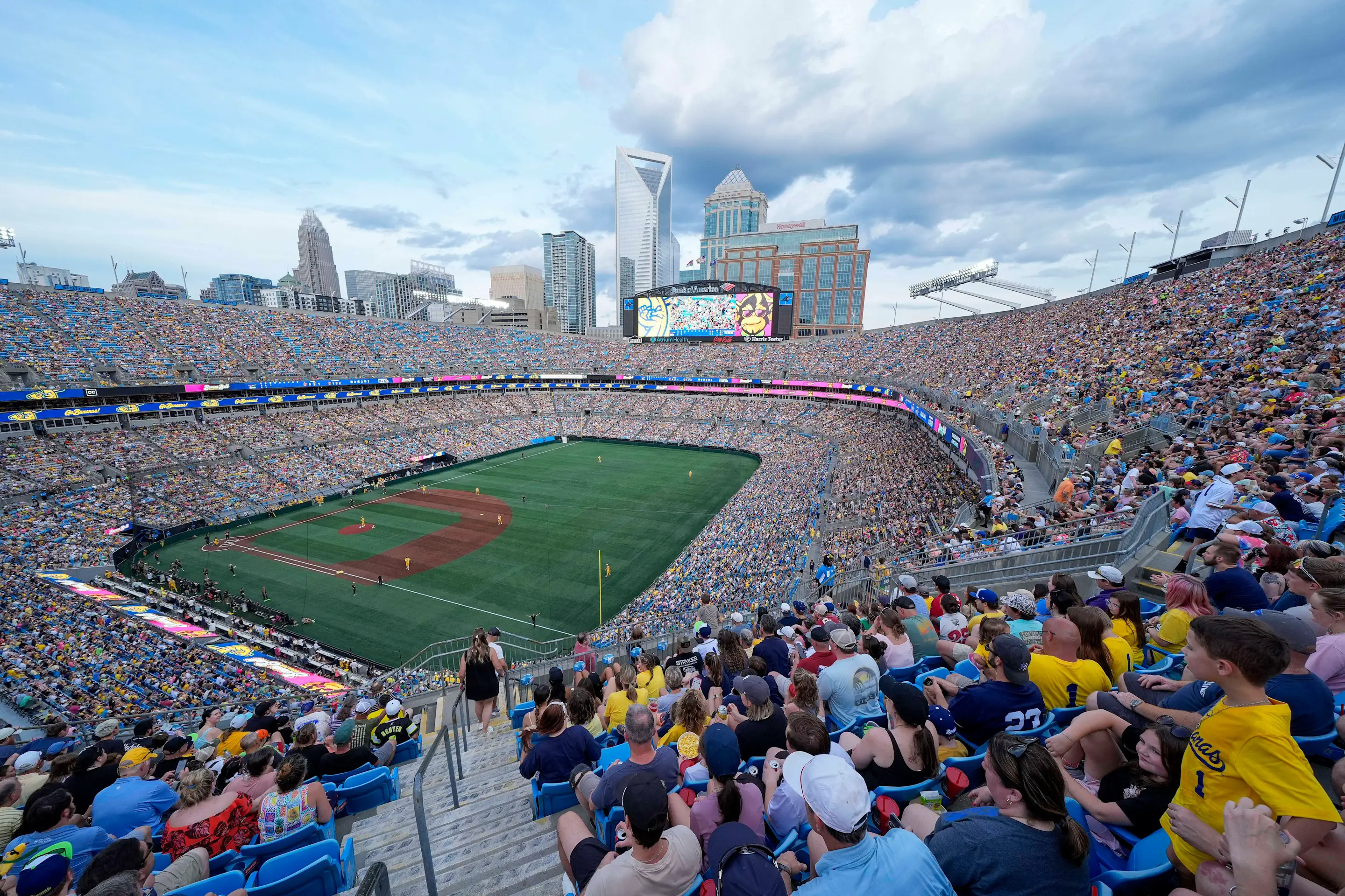 Jun 7, 2025; Charlotte, NC, USA;  A sold out Bank of America Stadium sports a baseball diamond during the exhibition game between the Savannah Bananas and the Party Animals. Mandatory Credit: Jim Dedmon-Imagn Images
