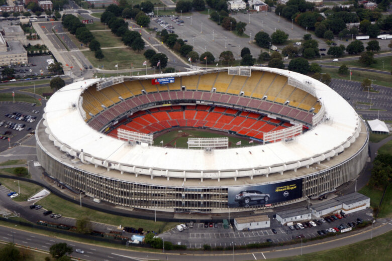 Commanders hush on reports of altered DC stadium deal while mayor supports speedy council vote