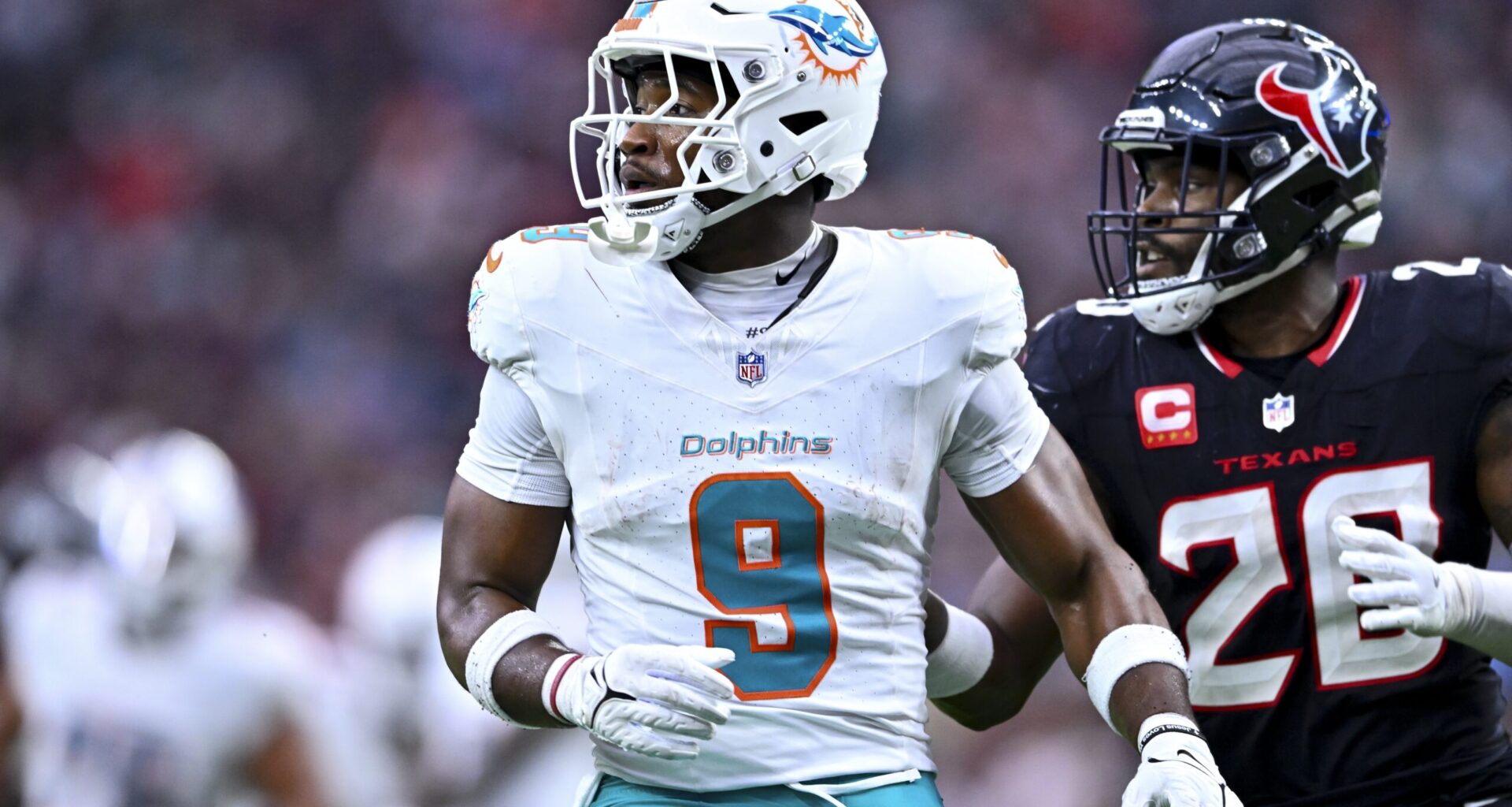 Steelers Reveal Jonnu Smith's Jersey Number