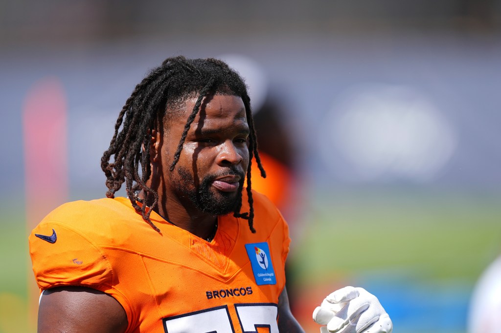 Dre Greenlaw exits with injury, but Sean Payton says LB 'fine'