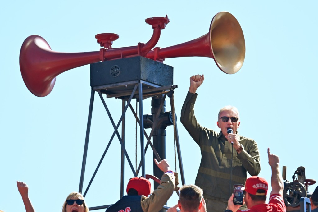 49ers' great Joe Montana endorses Brock Purdy's record payday