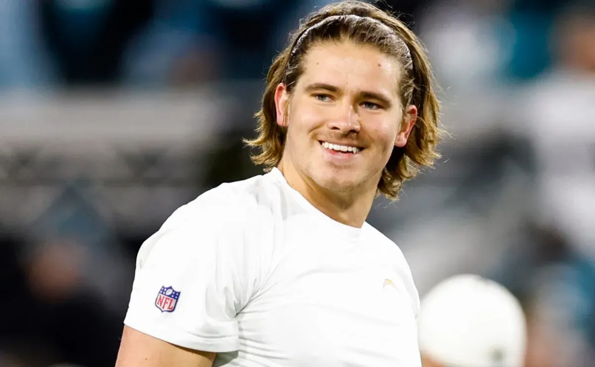 Jim Harbaugh, Justin Herbert receive update on Chargers' new weapon