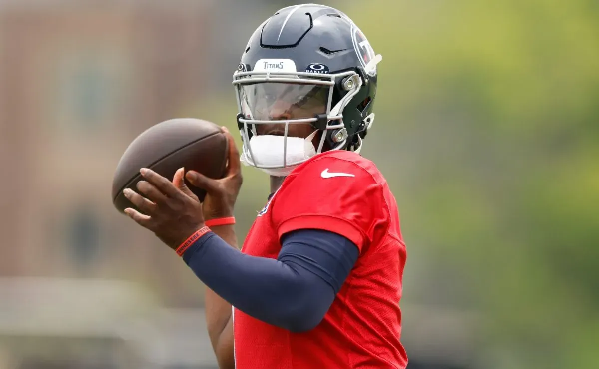 Titans head coach Brian Callahan warns the NFL about potential breakout season for Cam Ward's key weapon