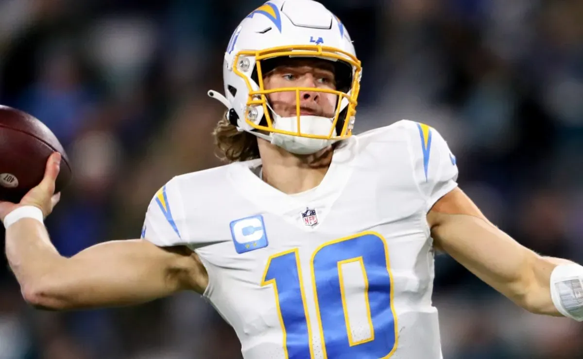 Chargers HC Jim Harbaugh turns heads after revealing Justin Herbert's biggest weakness