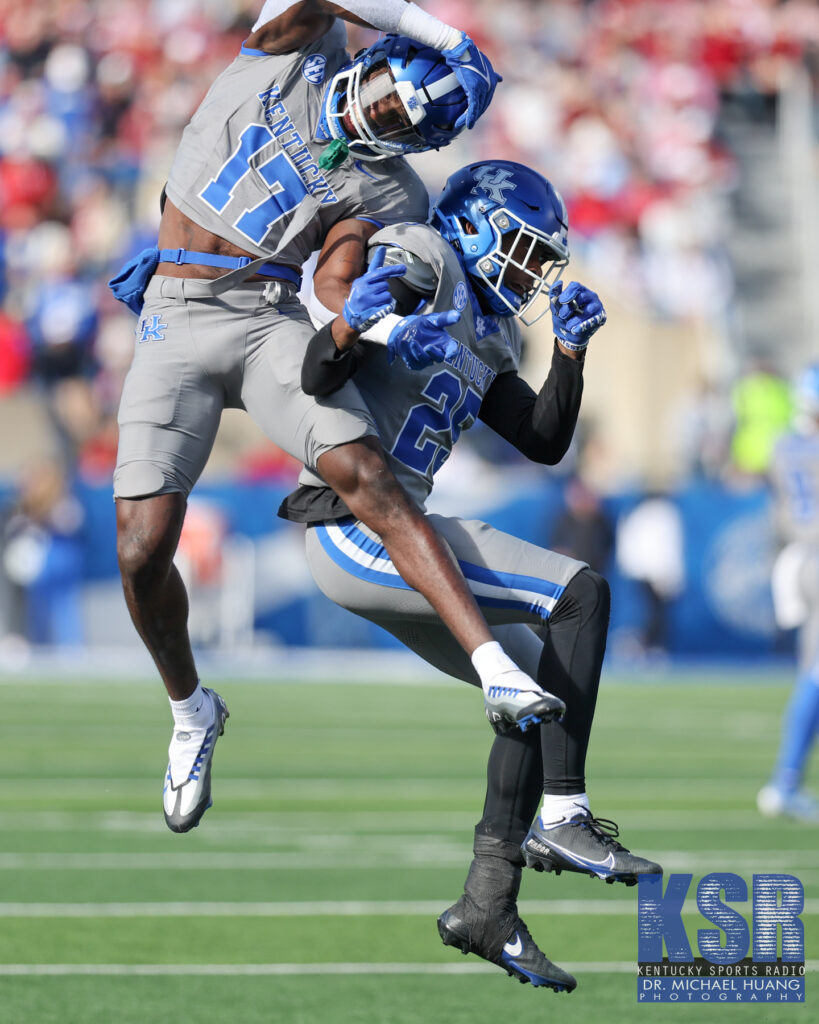 Kentucky linebacker Daveren Rayner