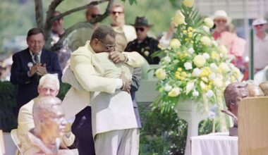 Bears legend Walter Payton — 'Sweetness' — inducted into Pro Football Hall of Fame