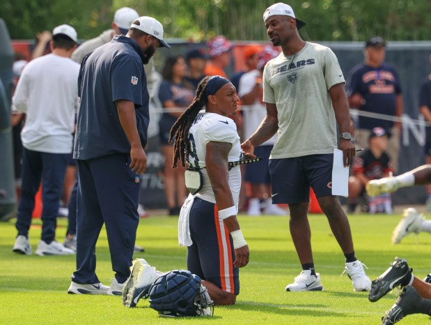 Chicago Bears linebacker Tremaine Edmunds (49) during training camp at Halas Hall on July 29, 2025, in Lake Forest.  (Stacey Wescott/Chicago Tribune)
