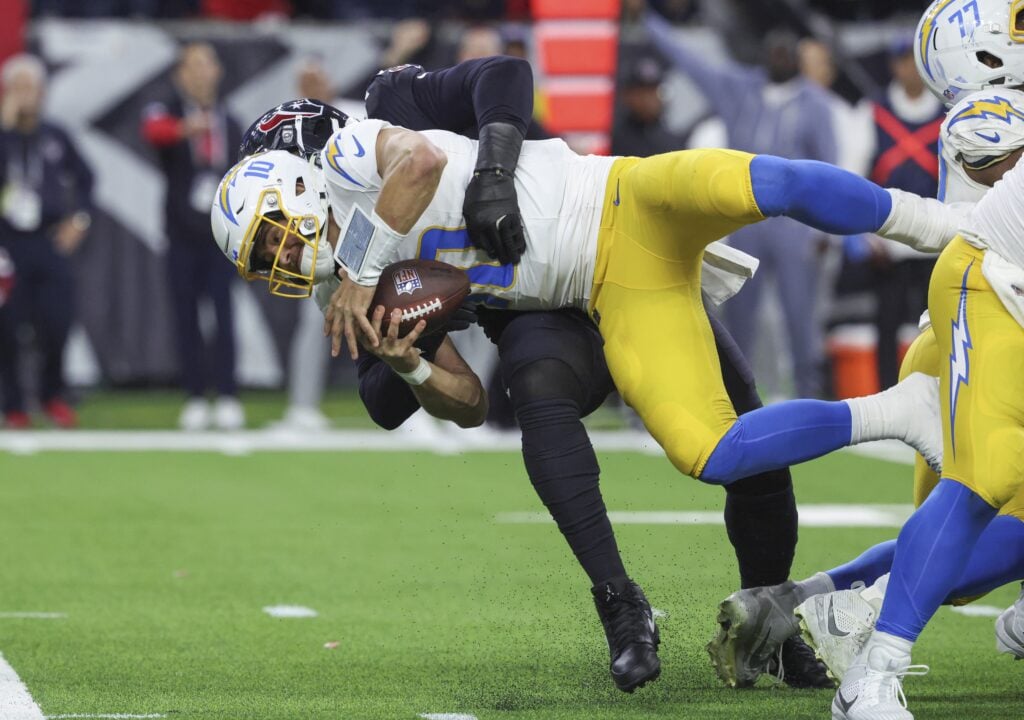 DeNico Autry Texans Trade