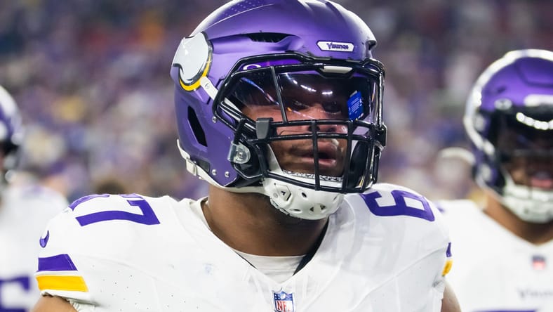 Ed Ingram squared up at guard for the Vikings during a playoff game against the Rams. Vikings draft