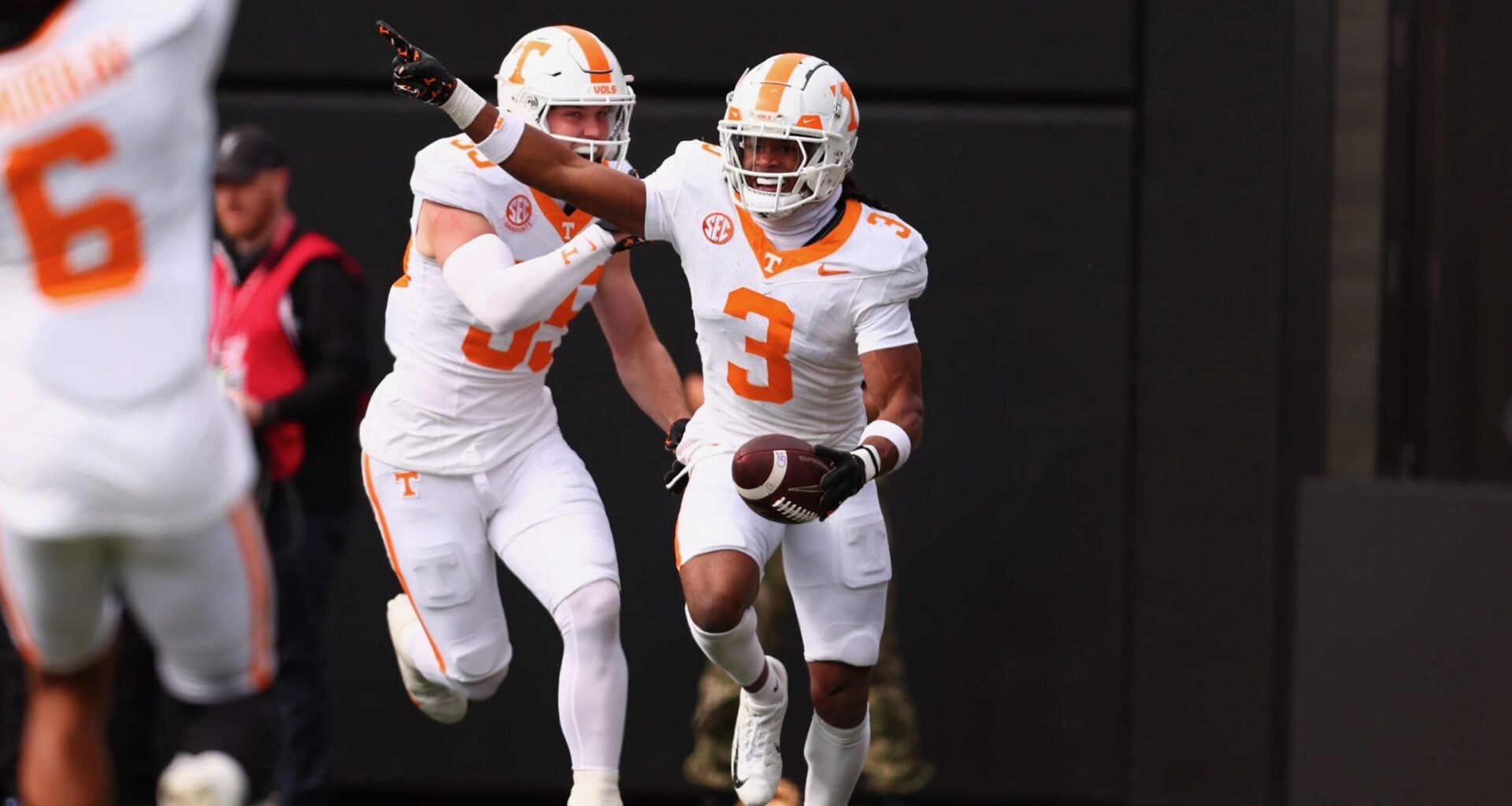 VQ Podcast Image. Credit: On3 Staff