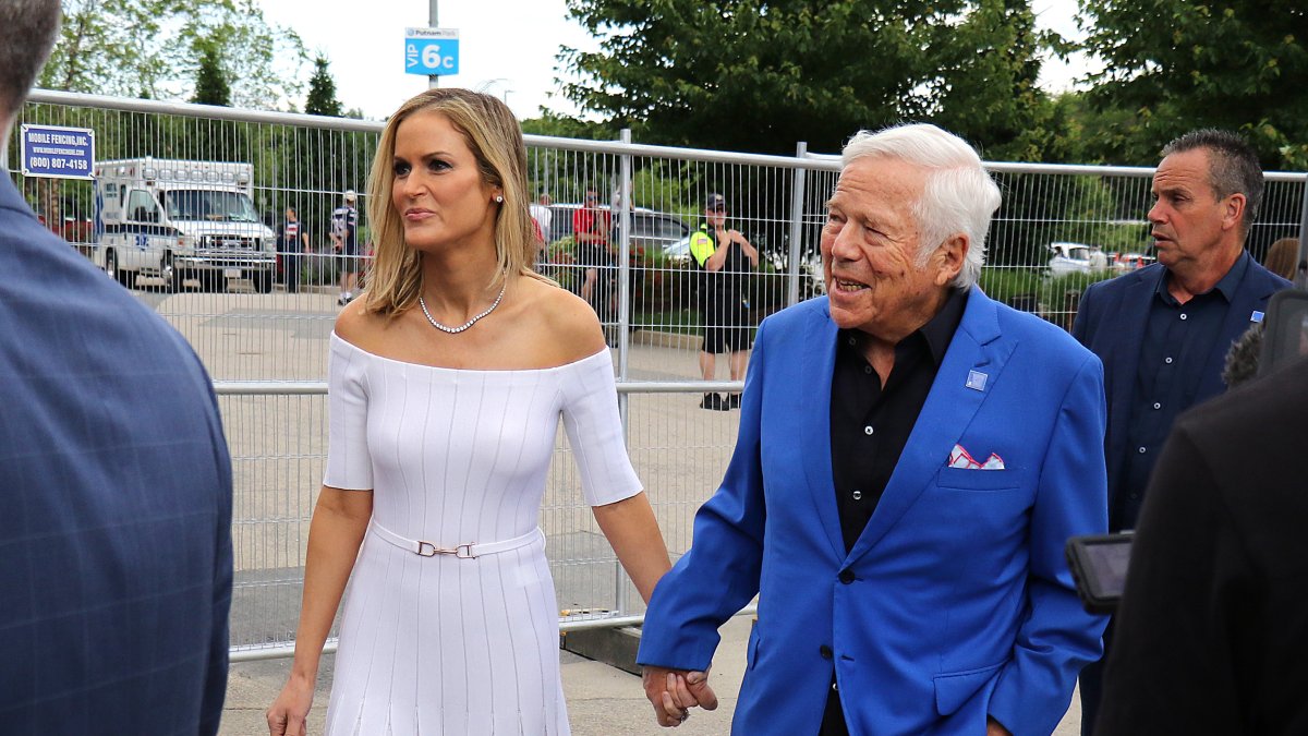 Trump names Robert Kraft’s wife, Dana Blumberg, to Kennedy Center board – NBC Boston