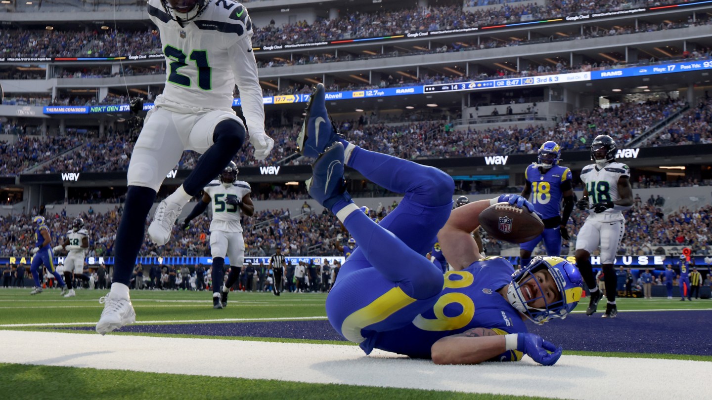 L.A. Rams NFL Playoff Game Moves to Arizona Due to Wildfires