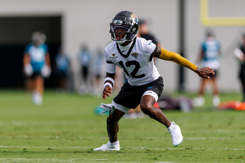 JACKSONVILLE, FLORIDA - JUNE 10: Travis Hunter #12 of the Jacksonville Jaguars works out during a Jacksonville Jaguars mandatory minicamp at Miller Electric Center on June 10, 2025 in Jacksonville, Florida. (Photo by Logan Bowles/Getty Images)