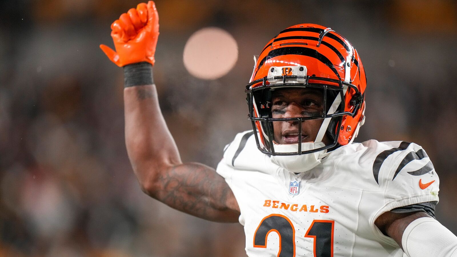 Mike Hilton joins Miami Dolphins