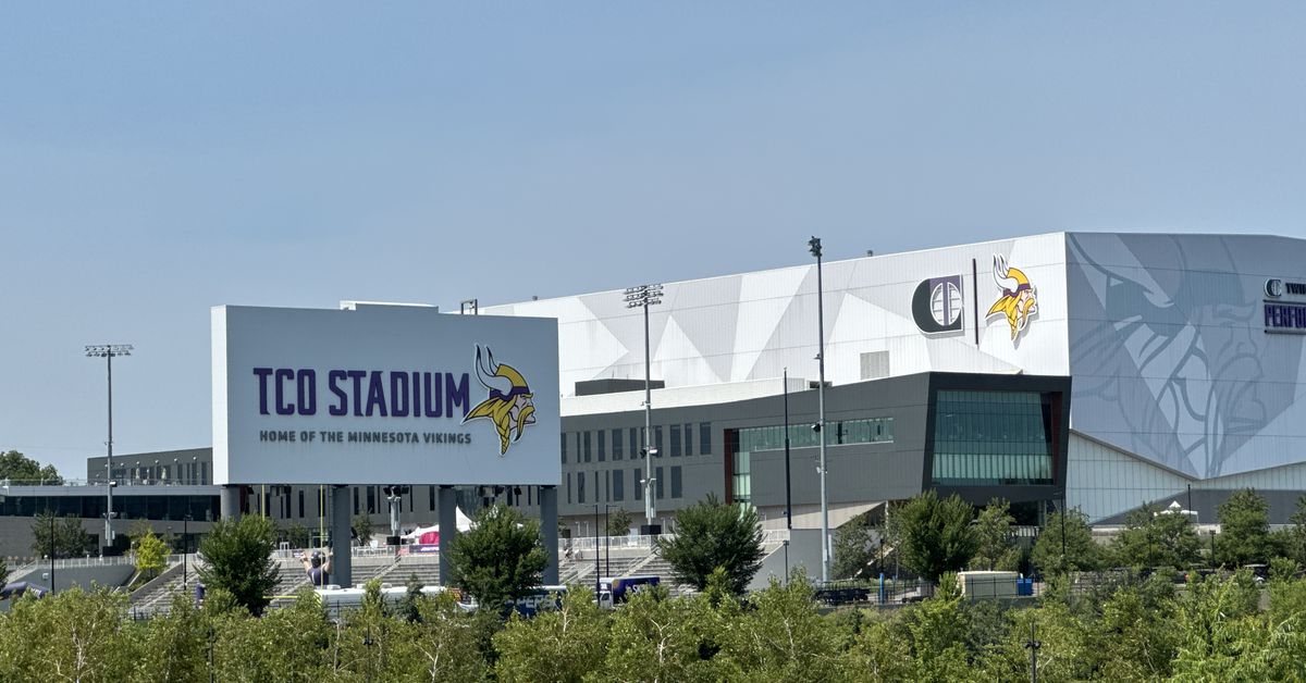 Notes from the Vikings’ First Padded Practice