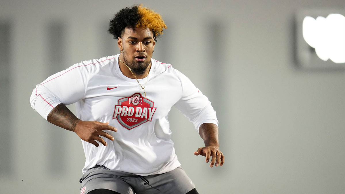 Ohio State Buckeyes offensive lineman Josh Simmons works out during the pro day for NFL scouts at the Woody Hayes Athletic Center on March 26, 2025.