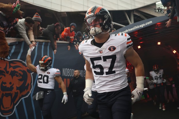 Chicago Bears linebacker Jack Sanborn