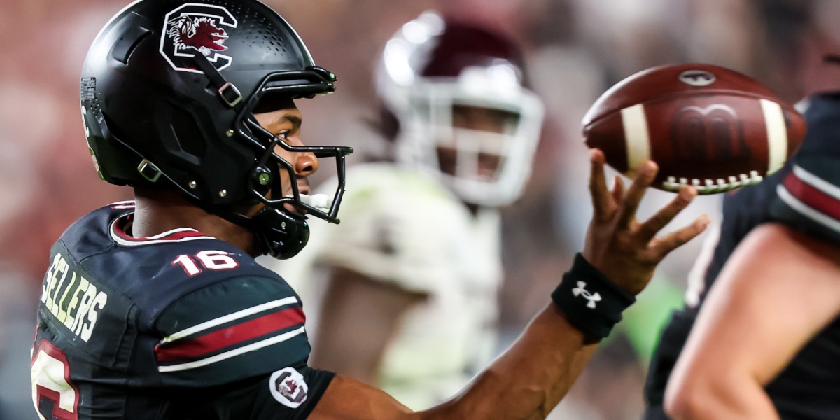 South Carolina EDGE Bryan Thomas Jr. celebrates during the win over Vanderbilt (Photo: CJ Driggers